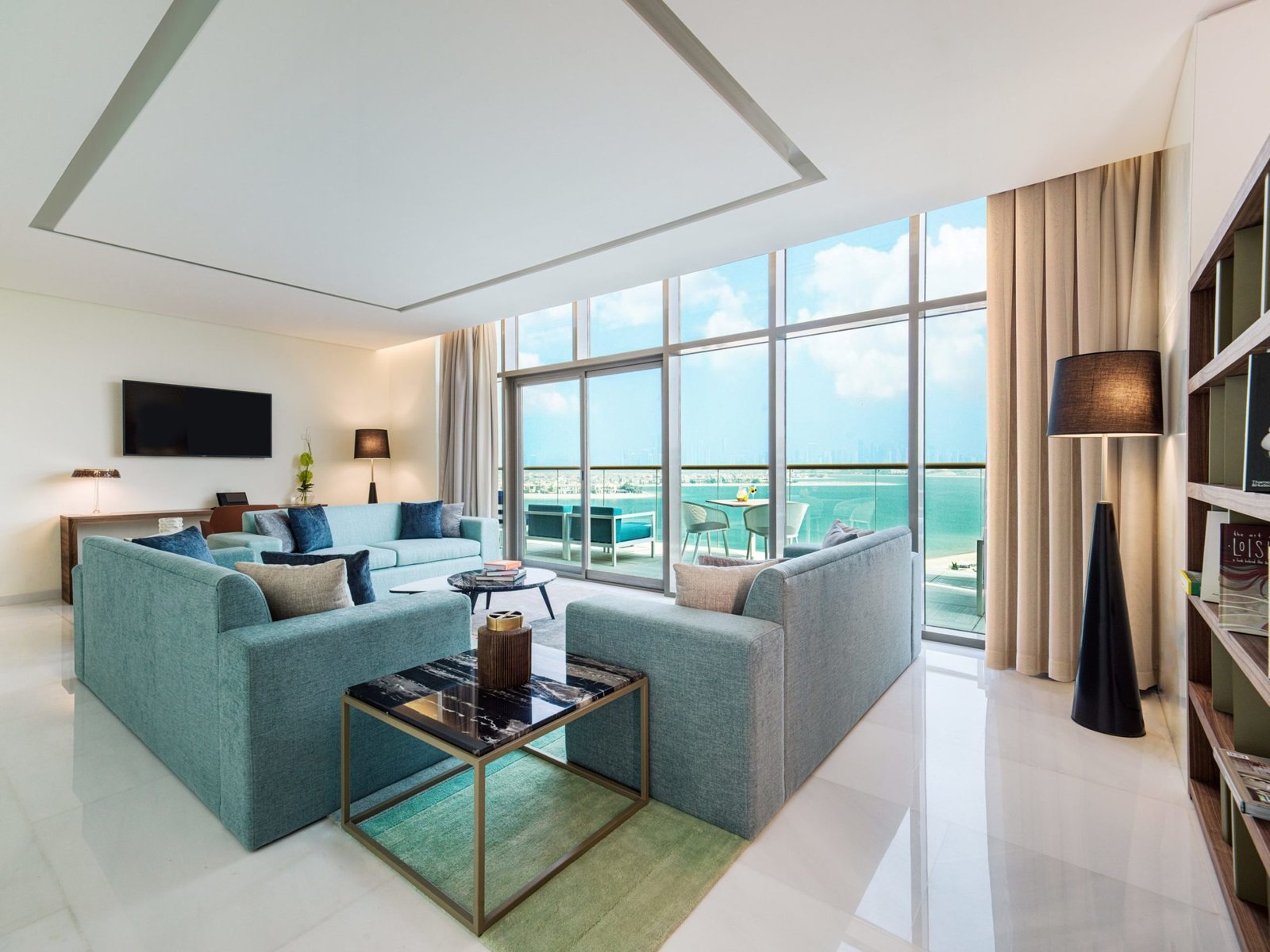 Three Bedroom Penthouse with Kitchen, balcony and Panoramic view